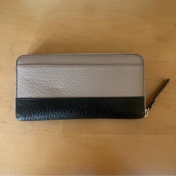 Kate Spade zip around continental wallet - Picture 2 of 5